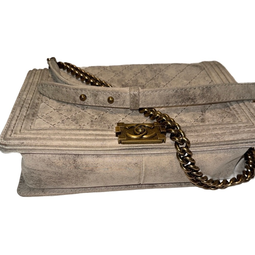Chanel Large Boy Bag Quilted Suede Beige with Antique Gold Hardware NWOT - Picture 11 of 15